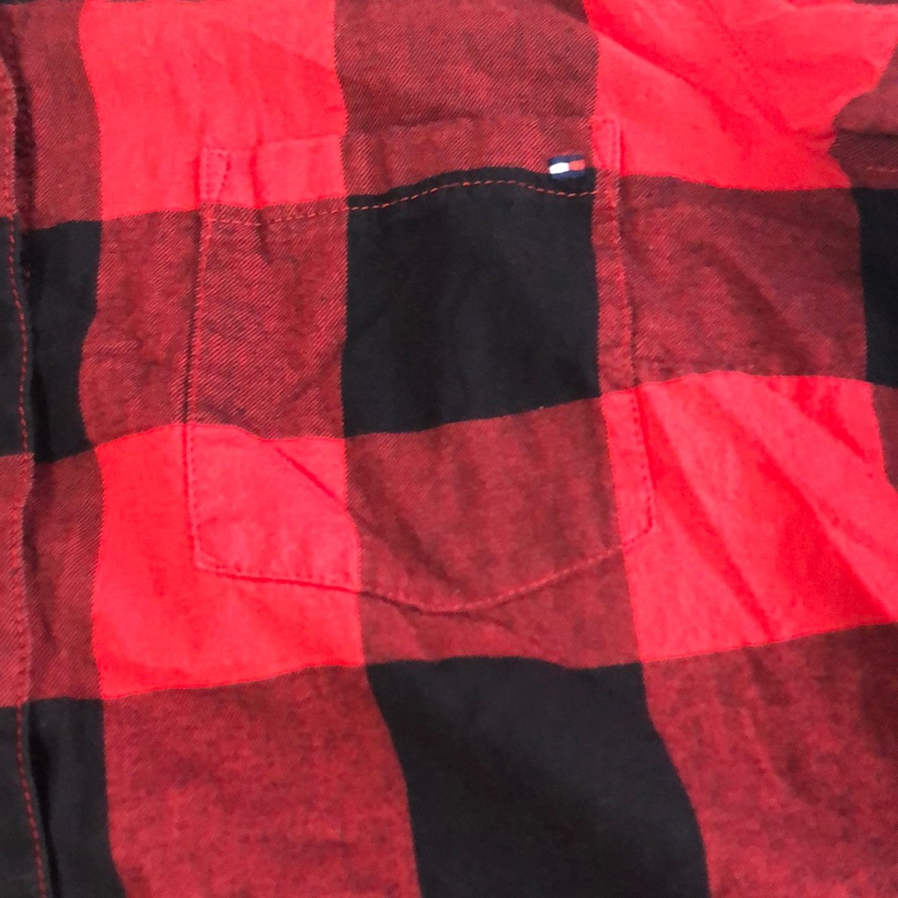 Tommy Hilfiger Red and Black Casual Button Down Shirt - Picture 6 of 8